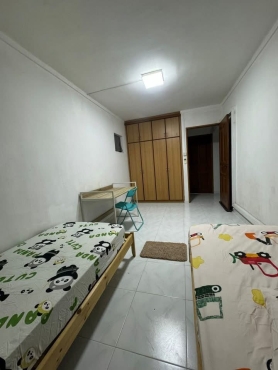Sembawang MRT အနီး | 1 Female | Common Share Room